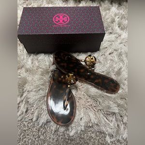 Tory Burch Mini miller flat thong